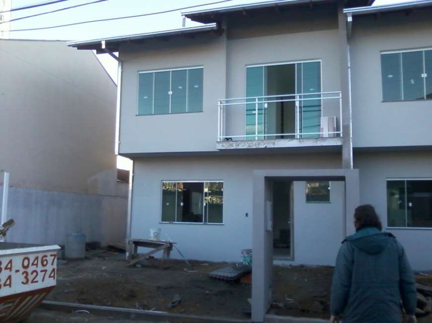 Sobrado com 2 Quartos à Venda, 100 m² por R$ 371.000 Vila Nova, Blumenau - SC