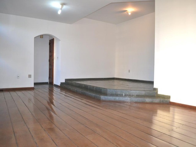 Apartamento com 4 Quartos para Alugar, 170 m² por R$ 2.300/Mês Jardim Proença, Campinas - SP