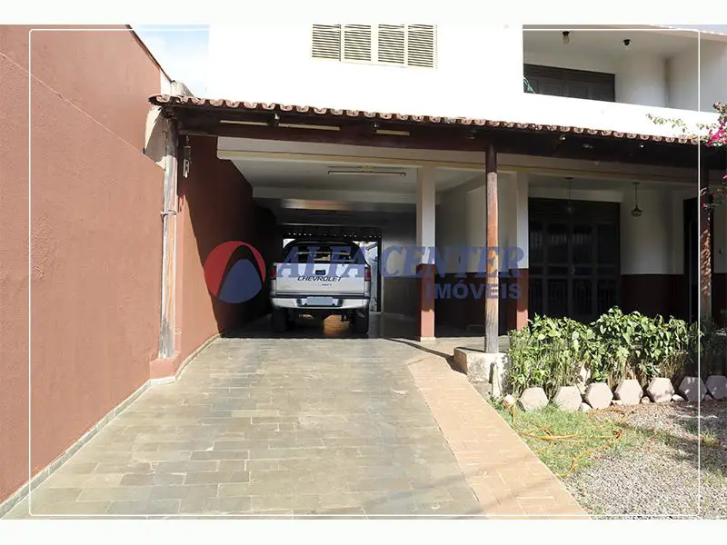 Sobrado com 3 Quartos à Venda, 251 m² por R$ 820.000 Rua 106-A - Setor Sul, Goiânia - GO