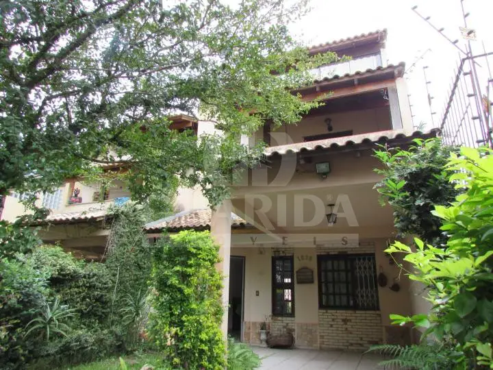 Casa com 3 Quartos para Alugar, 153 m² por R$ 1.995/Mês Rua dos Guenoas, 1235 - Guarujá, Porto Alegre - RS