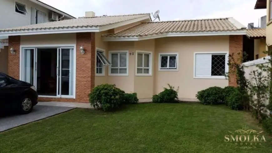 Casa com 3 Quartos para Alugar, 160 m² por R$ 830/Dia Rua Professor Renato Barbosa, 93 - Jurerê, Florianópolis - SC