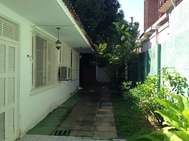 Casa com 4 Quartos para Alugar, 456 m² por R$ 5.000/Mês Rua Visconde de Mauá, 1515 - Meireles, Fortaleza - CE