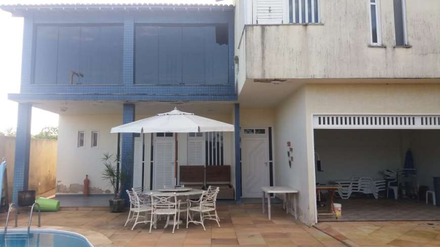 Casa com 6 Quartos para Alugar por R$ 8.000/Mês Mosqueiro, Aracaju - SE