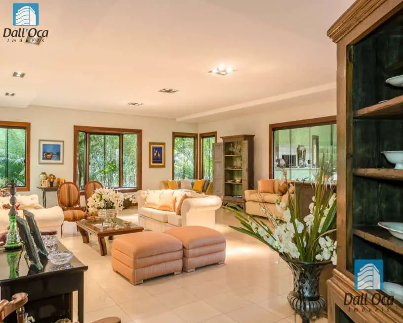 Casa de Condomínio com 5 Quartos para Alugar, 750 m² por R$ 16.000/Mês Lago Sul, Brasília - DF