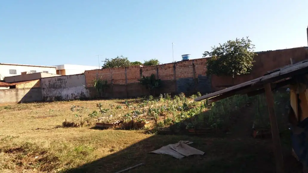 Terreno de 0 quartos, Valparaíso de Goiás---