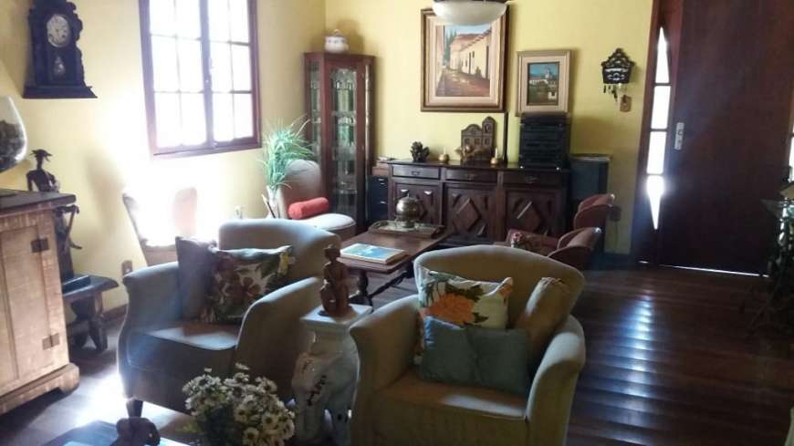 Casa com 7 Quartos para Alugar por R$ 1.500/Dia Plante Cafe, Miguel Pereira - RJ