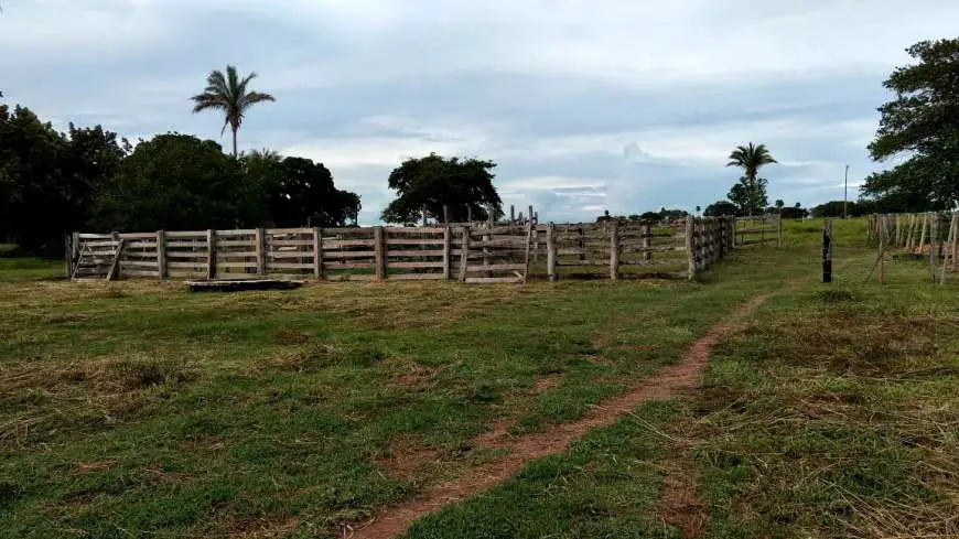Chácara com 3 Quartos à Venda, 48 m² por R$ 450.000 Zona Rural, Cuiabá - MT