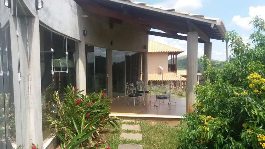Casa com 2 Quartos à Venda, 120 m² por R$ 320.000 Centro, Simão Pereira - MG