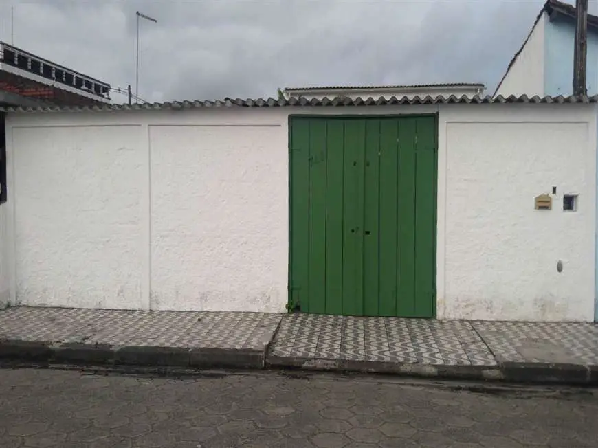 Sobrado com 2 Quartos para Alugar, 140 m² por R$ 1.500/Mês Rua Uruguai - Vila Guilhermina, Praia Grande - SP