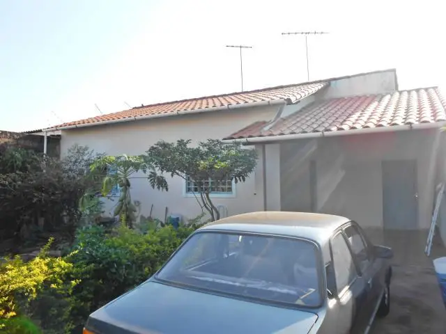 Casa com 2 Quartos à Venda, 90 m² por R$ 400.000 Santa Mônica, Uberlândia - MG