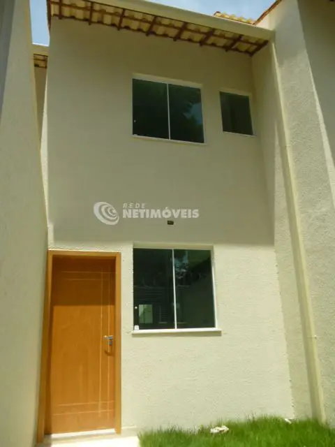 Casa com 2 Quartos à Venda, 82 m² por R$ 320.000 Santa Amélia, Belo Horizonte - MG