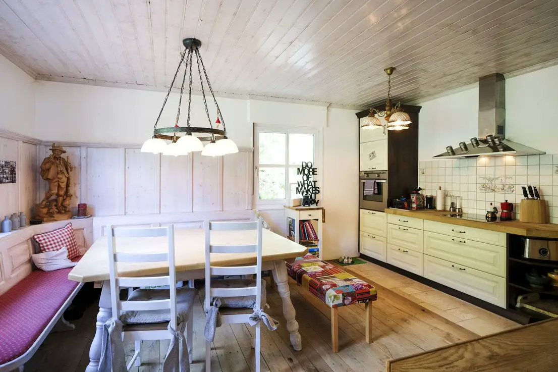 Küche -- Einfamilienhaus mit Garten in sehr ruhiger & zentraler Lage