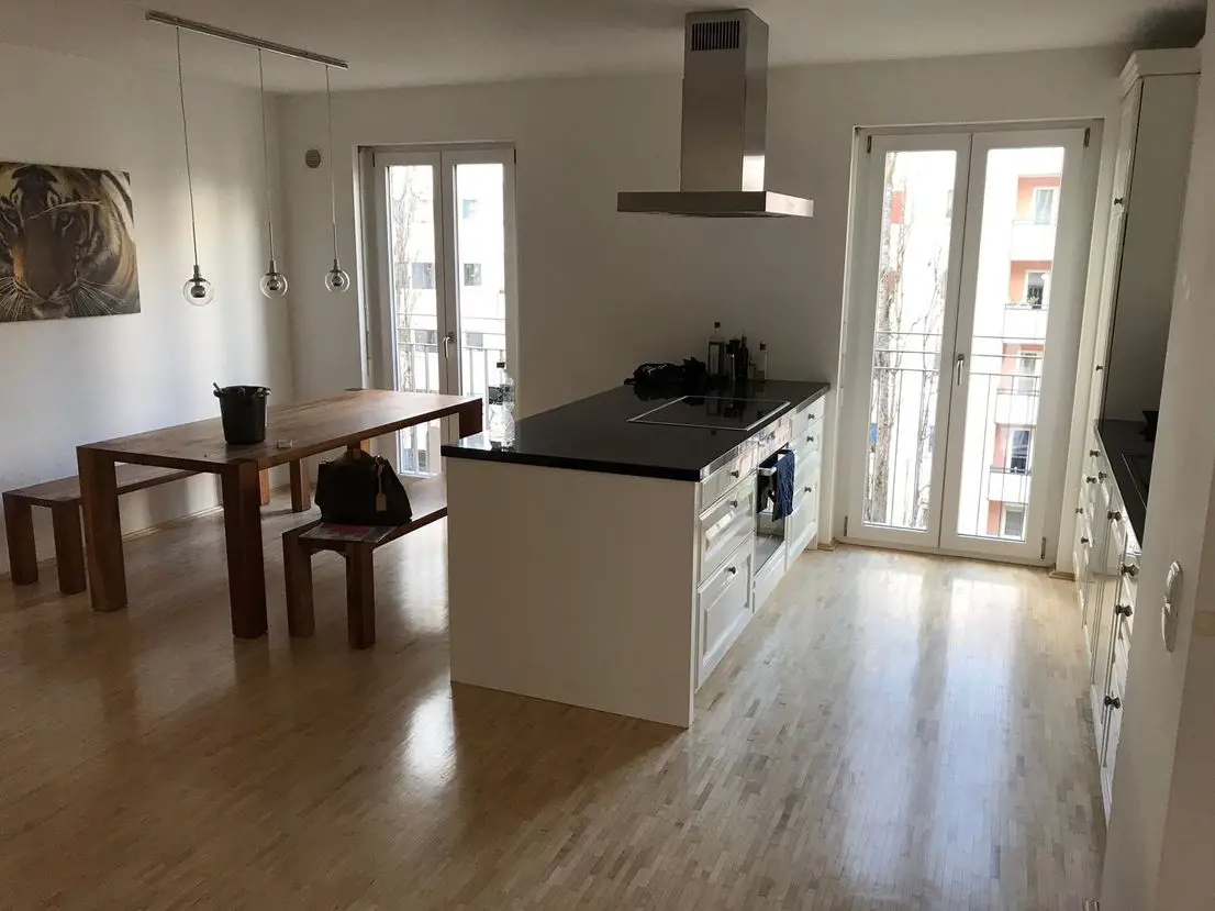 testfilename -- Neubau Wohnung mit dreieinhalb Zimmern sowie Balkon und Einbauküche in München