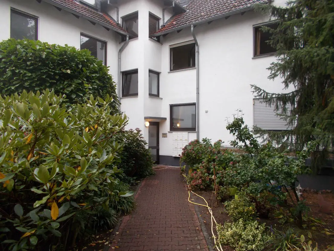 DSCN3851 -- Vollständig renovierte 3-Raum-DG-Wohnung mit Balkon in Offenbach
