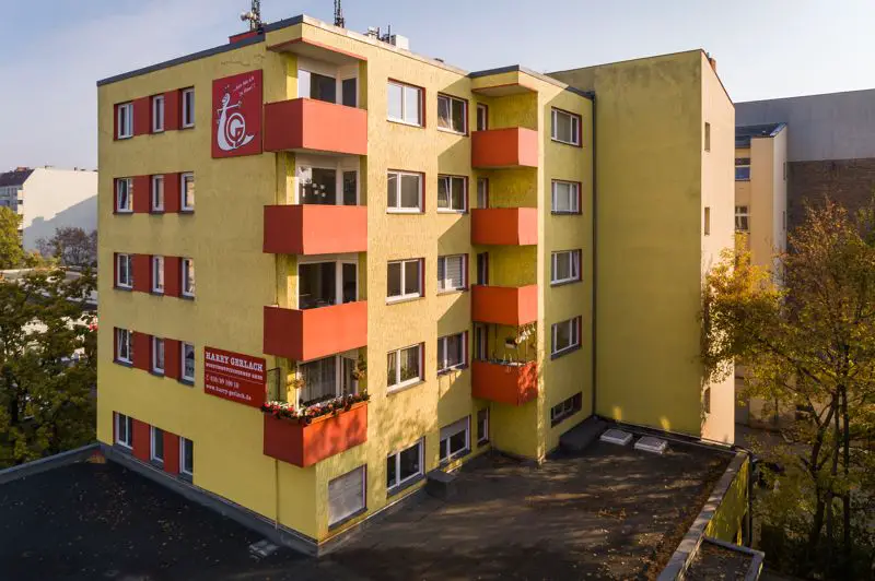 Fassade -- Single - Wohnung in Kiezlage!