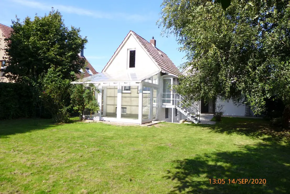 Gartenblick -- Einfamilienhaus mit Nebengebäude saniert und modernisiert in Hille-Rothenuffeln Erstbezug