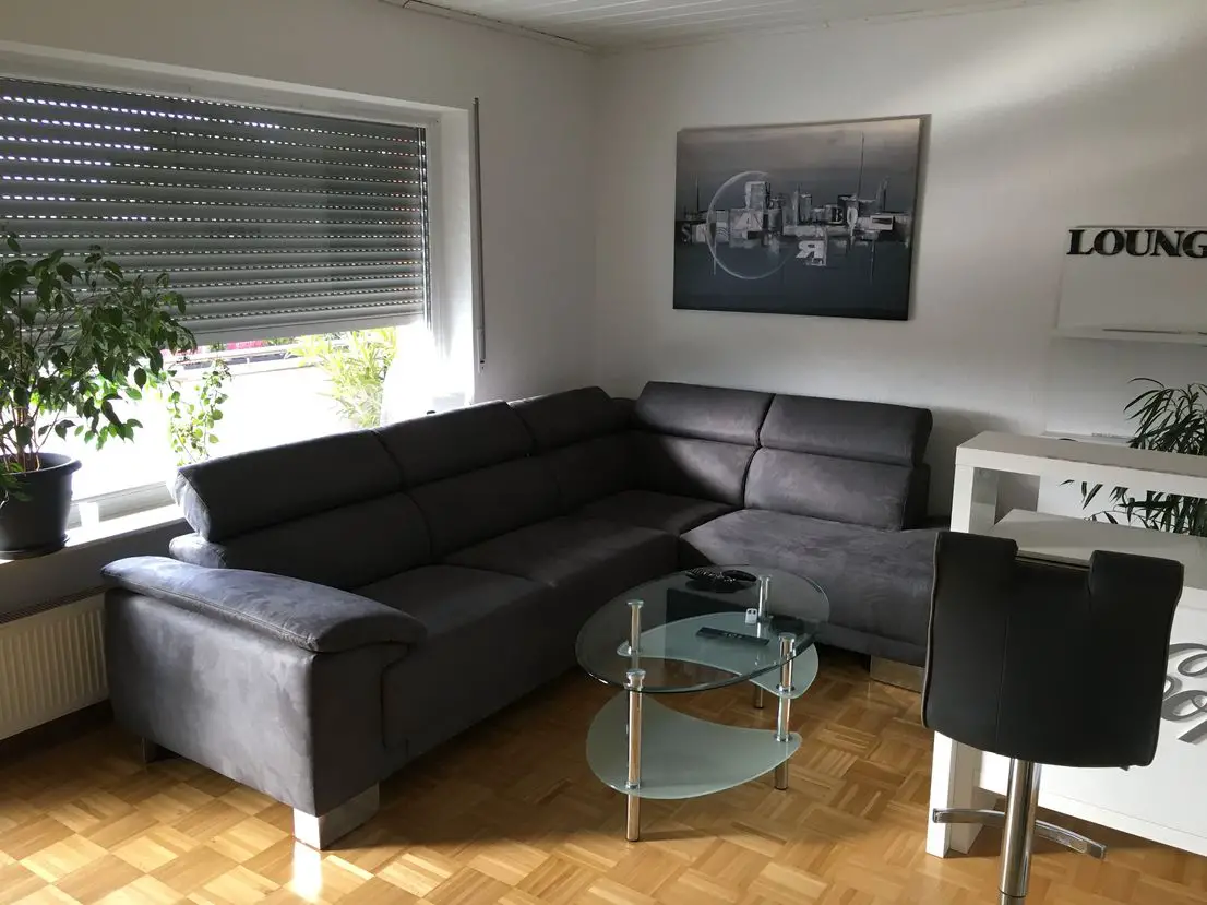Wohnzimmer -- Schöne geräumige 3 Zimmer Wohnung in Schöneck-Klilianstädten