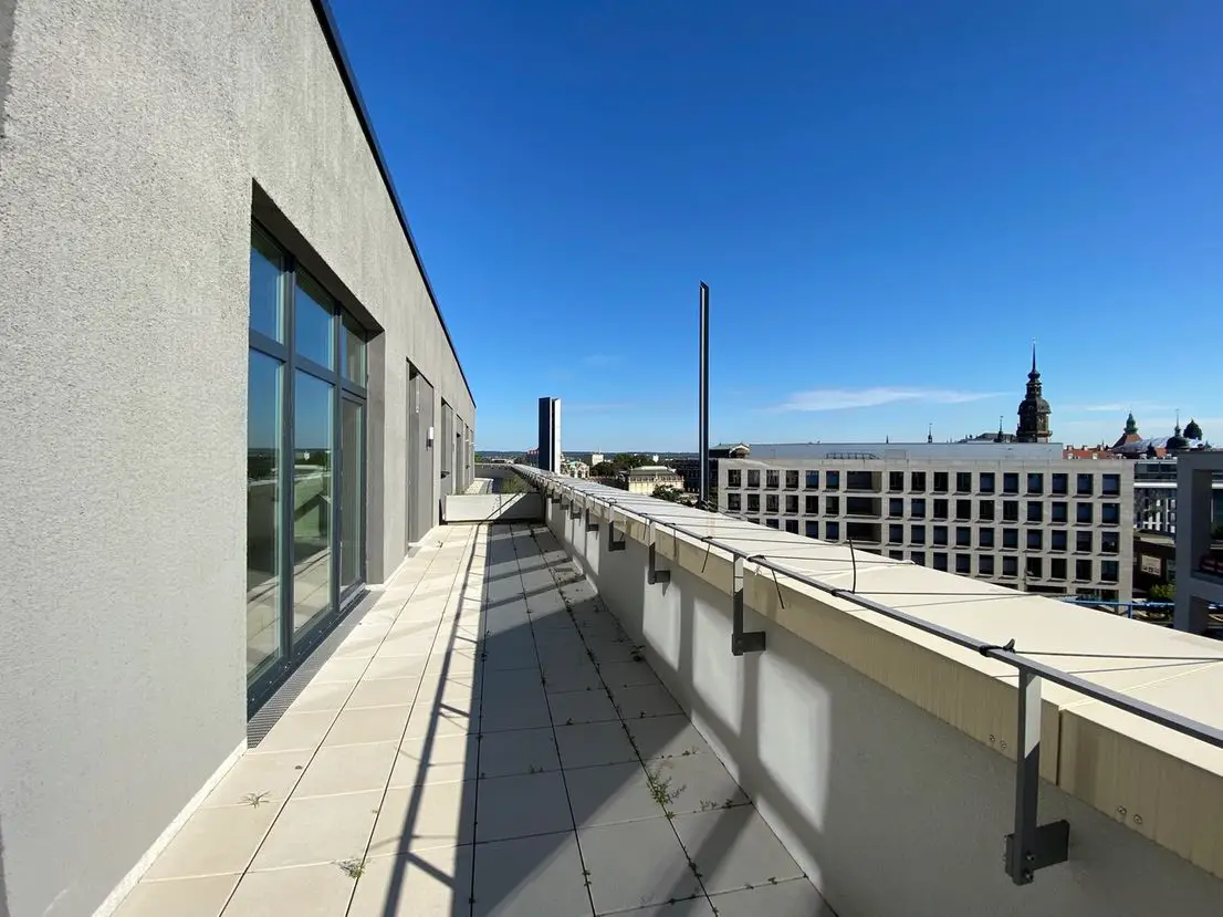 Dachterrasse -- * moderne Wohnung im Stadtzentrum mit Terrasse u. außergewöhnlichem Blick *