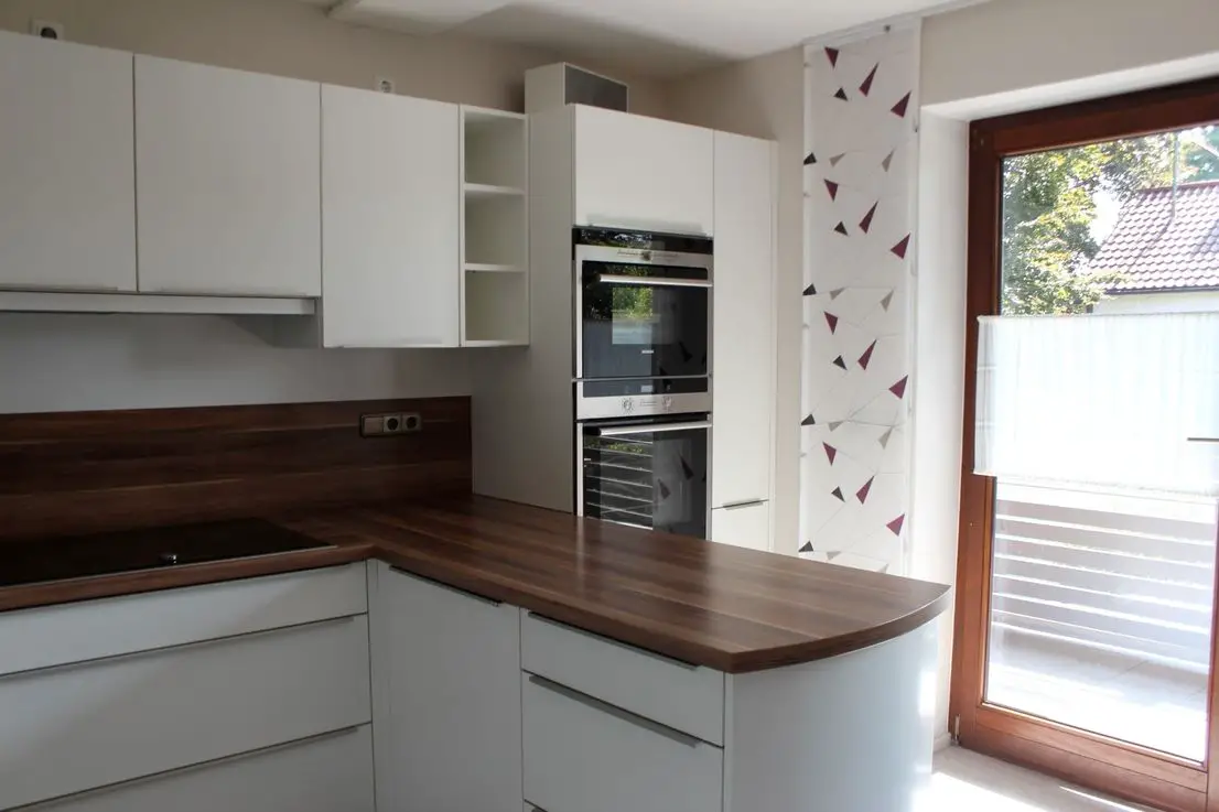 neuwertige Einbauküche -- schöne 4-Zimmer-Wohnung in Hochzoll-Nord für max. 2 Personen