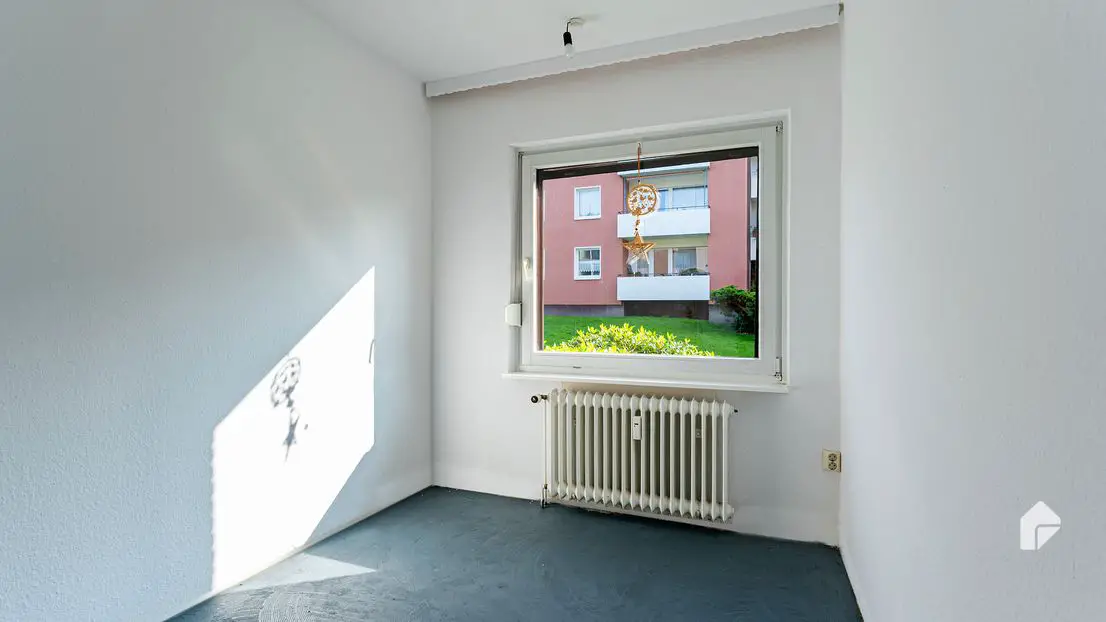 Büro 1 -- Gut aufgeteilte 3-Zimmer-Wohnung mit Balkon und Stellplatz in Henstedt-Ulzburg