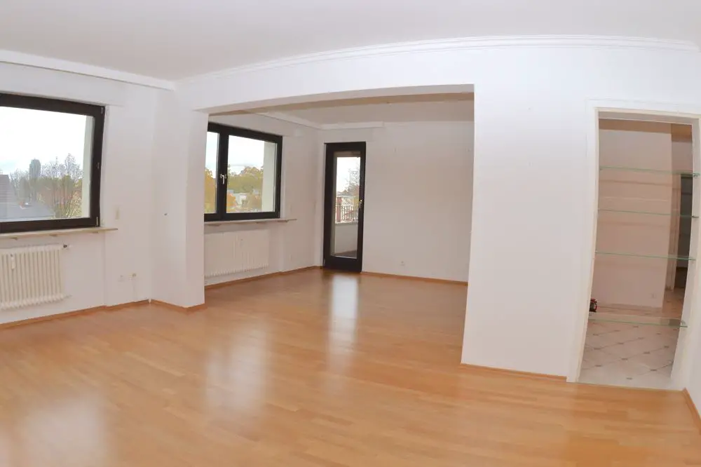 Wohnzimmer 1 -- Provisionsfrei f. Käufer: ruhige 3-Zimmer-ETW inkl. Küche, Keller, Boden & Garage (nicht vermietet)