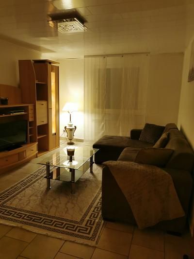 Wohnzimmer_3 -- *ruhige, vollständig renovierte und möblierte 2-Zimmer Wohnung in Dreieich Offenthal*