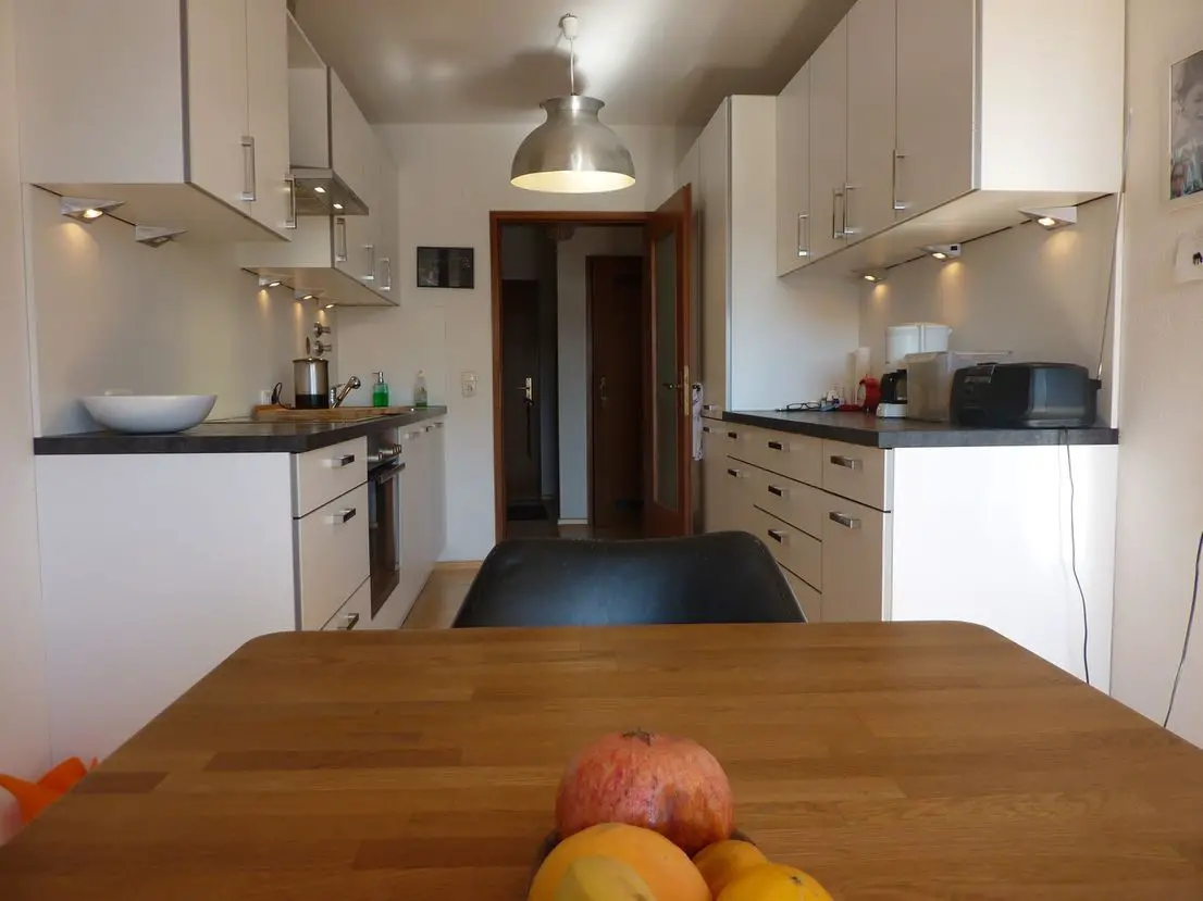 Küche+Essbereich  -- Wunderschöne Maisonette Wohnung in Neusäß/Steppach nähe Klinikum- ruhige Lage