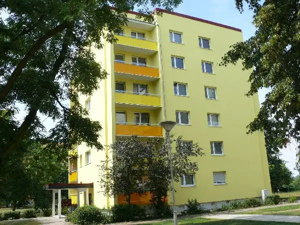 /www/htdocs/w00b8867/ companie -- 3- Raum Wohnung mit 77qm in Sachsendorf