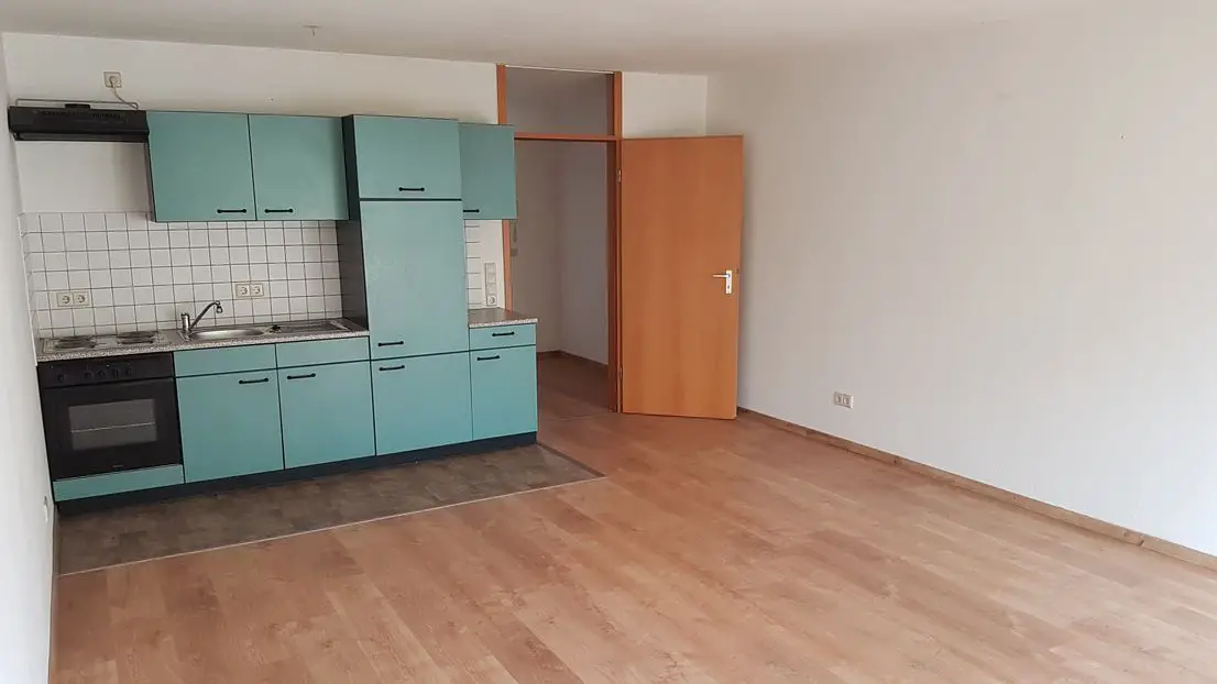 20200920_155125 -- Gepflegte Wohnung mit einem Zimmer sowie Balkon und Einbauküche in Dresden