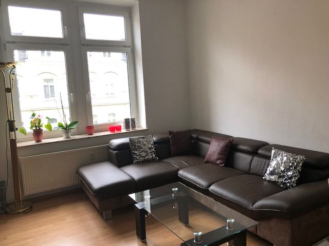 image7 -- Gepflegte Wohnung mit drei Zimmern sowie Balkon und Einbauküche in Dresden