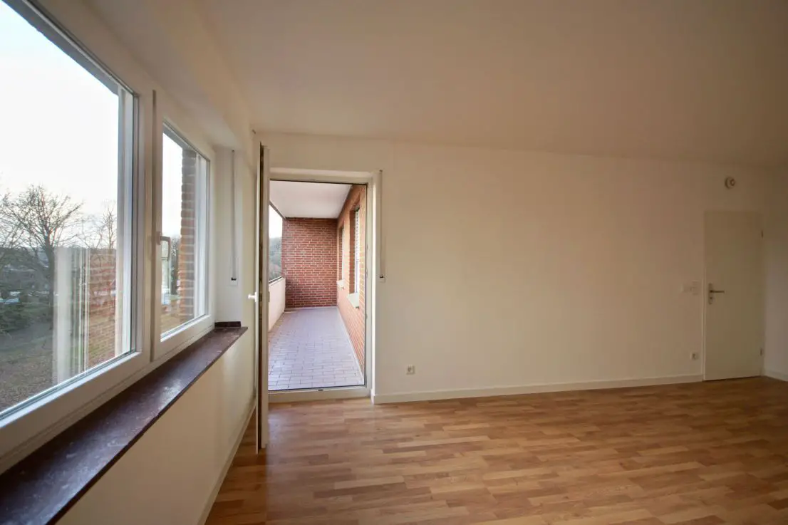 Wohnzimmer -- Modernisierte Kapitalanlage vor den Toren Münsters- 78 m² - 3-Zimmer Wohnung