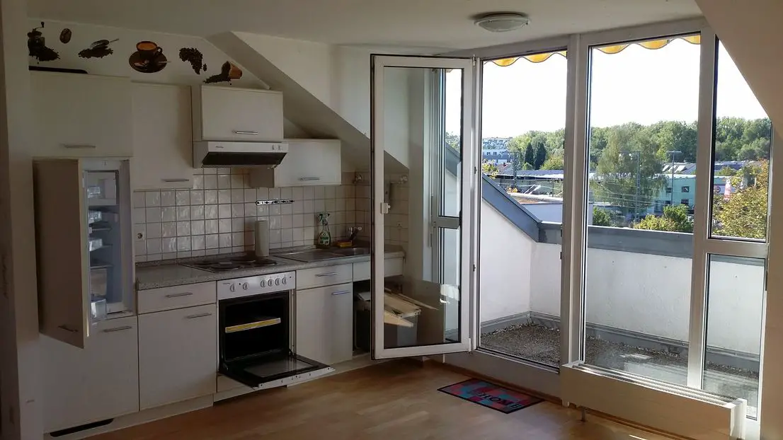 Wohnraum mit Küche und Loggia -- 1-Zim.-Appartement in Wendlingen ideal für Singles in zentrumsnaher Lage