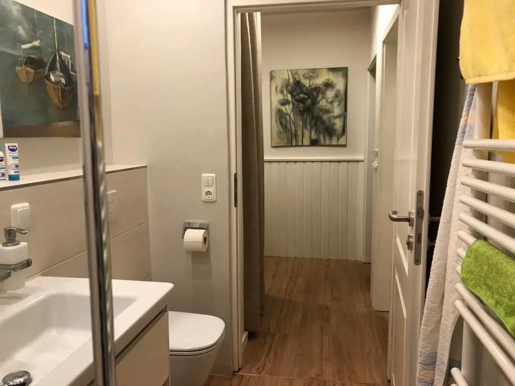 Badezimmer -- Teilmöbliertes Einfamilienhaus im Grünen, Kritzmow