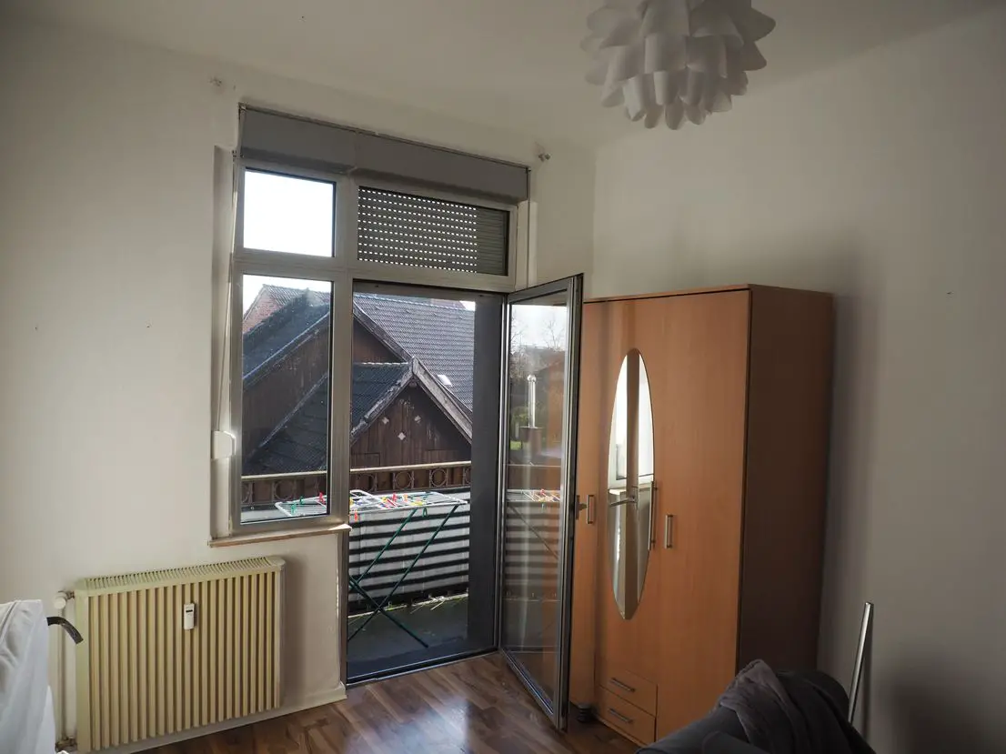 Schlafzimmer -- Erschwingliche 4-Raum-Wohnung zur Miete in Lüdinghausen.