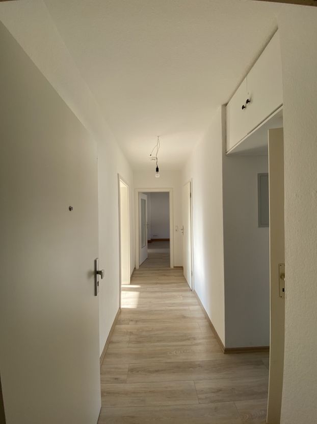 Flur -- *Neu renovierte 3 Zimmer Wohnung in Habinghorst*