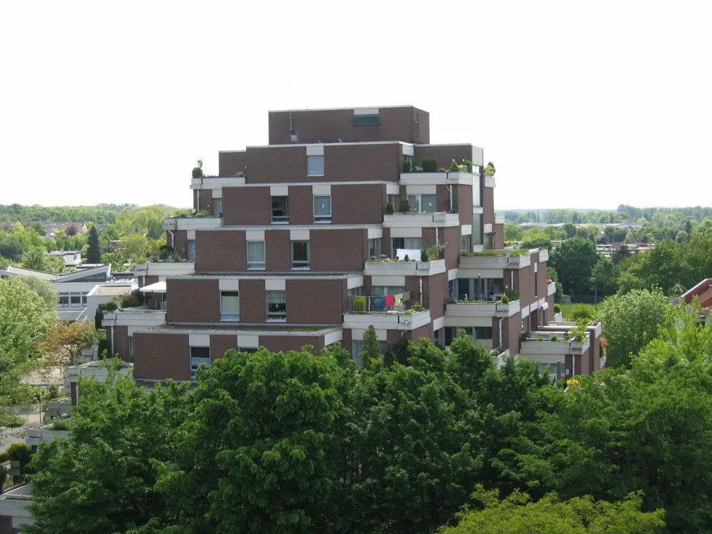 Im SpG. 38.40 von oben -- Zentrale Lage in Liblar - Wohnen im Terrassenhaus mit 2 x 16m² Terrasse