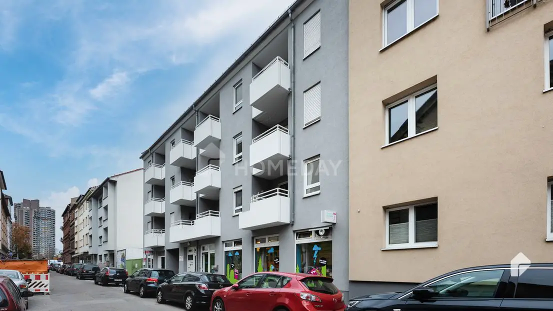 Außenansicht 2 -- Zentral gelegene 1,5-Zimmer-Wohnung mit Balkon im Zentrum von Mannheim