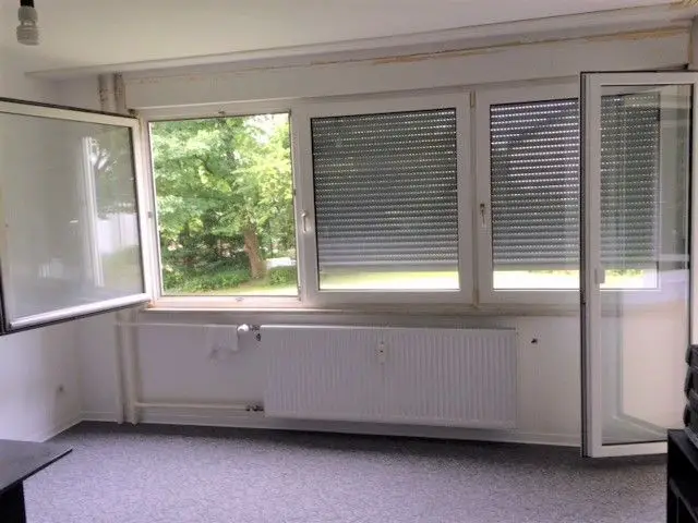 Wohnzimmer -- Gut vermietete 2-Zimmer-Wohnung in Schwäbisch Gmünd-Wetzgau zu verkaufen!