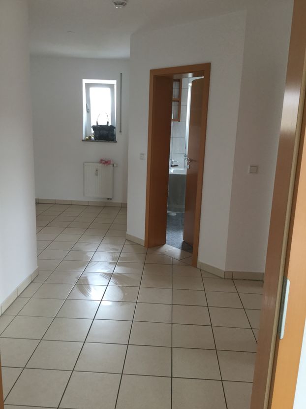 Flur -- Gepflegte 3-Zimmer-Wohnung mit Balkon und EBK in Rohrbach