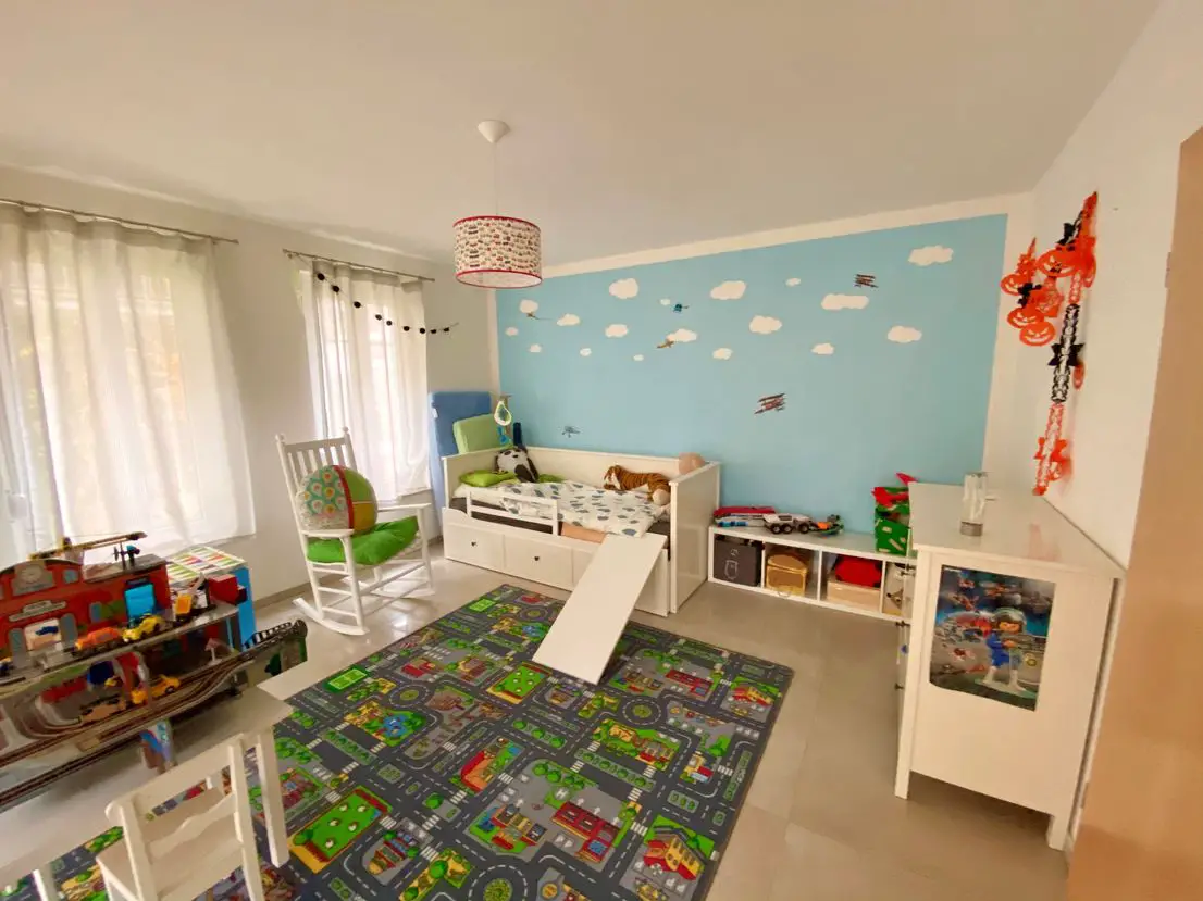Kinderzimmer -- 4-Zimmer-Maisonette-Whg. mit Terrasse in bester Innenstadtlage