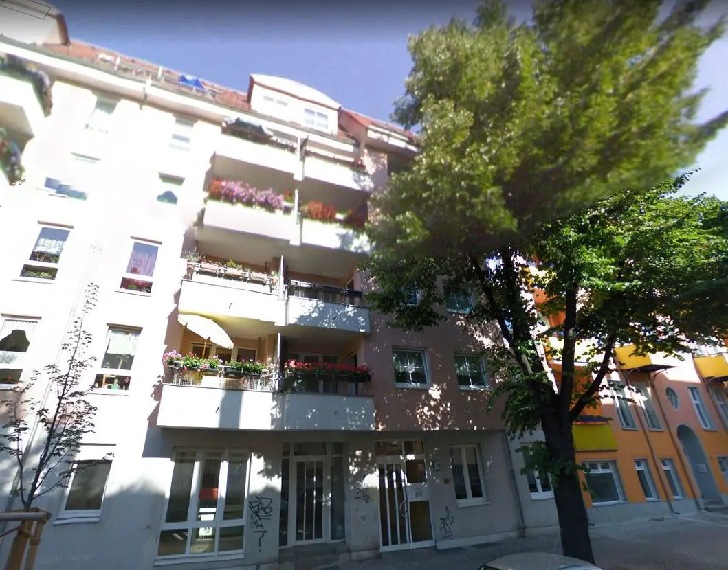 Außenansicht -- Gepflegte 2-Zimmer-Wohnung in B-Friedrichsfelde zu vermieten