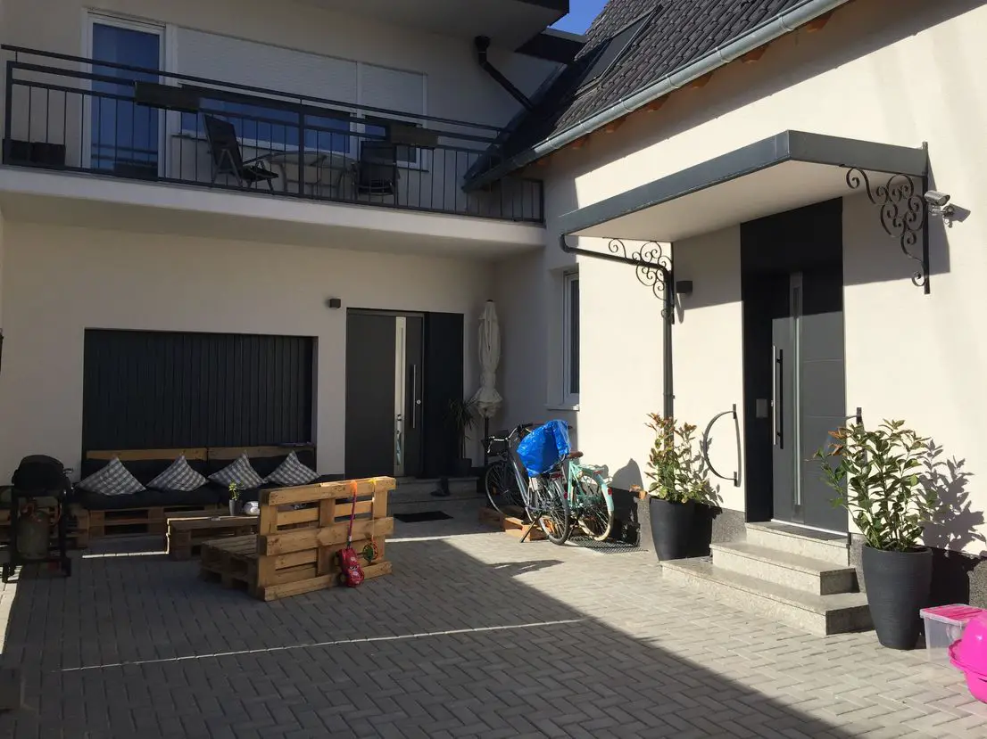 testfilename -- Zwei exklusive, geräumige und modernisierte Häuser in Ludwigshafen Maudach 