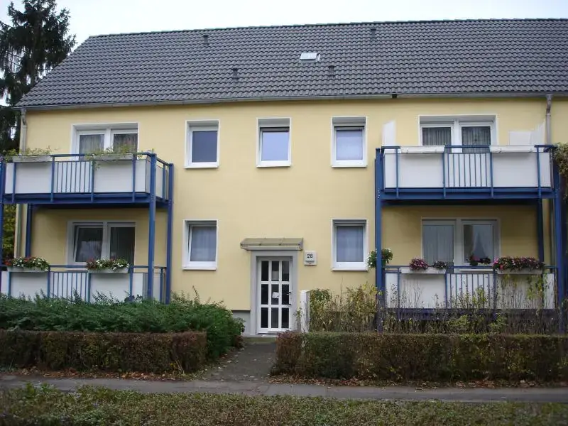Haus 28 Ansicht -- Ruhige 2-Zimmer-Wohnung in Köln-Rodenkirchen