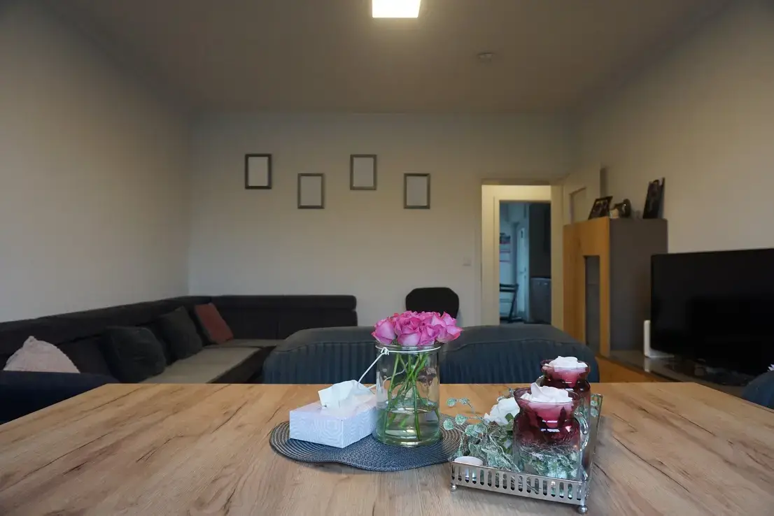 Wohnzimmer -- Von Privat: Moderne drei Zimmer Wohnung in Ketsch/Neurott