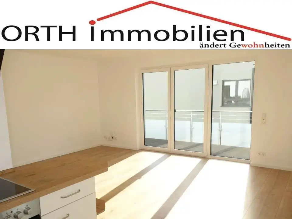 Wohnzimmer / Zugang Balkon -- Moderne Maisonette Wohnung mit EBK (käuflich) und Dachterrasse in Hennef / CO2 Neutral