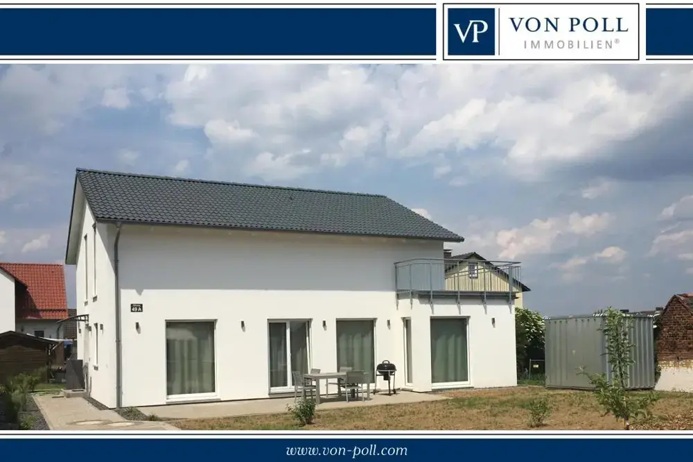 Titelbild -- Nähe ICE-Bhf. und Marbachshöhe: Neuwertiges, modern ausgestattetes Einfamilienhaus mit Einbauküche