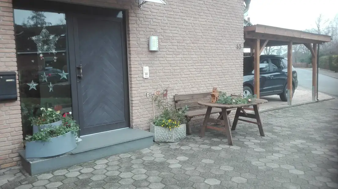 IMG_20201202_134632 -- Modernisierte Eigentumswohnung mit drei Zimmern, Balkon und Garten in Versmold / Bockhorst