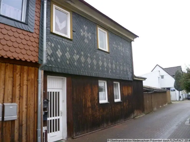 Frontansicht I -- Zweifamilienhaus in Herzberg am Harz (teilweise vermietet)