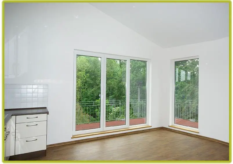 ... Balkon u. Parkblick -- "Repräsentativ & komfortabel" Einbauküche - schickes Bad - großer Balkon ...