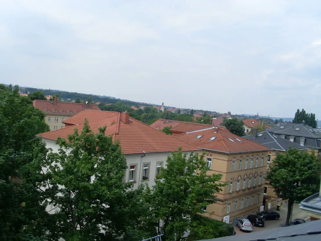 Blick 3 -- Anlage-Empfehlung: 3 möblierte Wohnen-auf-Zeit-Apartments in Dresden-Cotta mit 8,8% Mietgarantie*